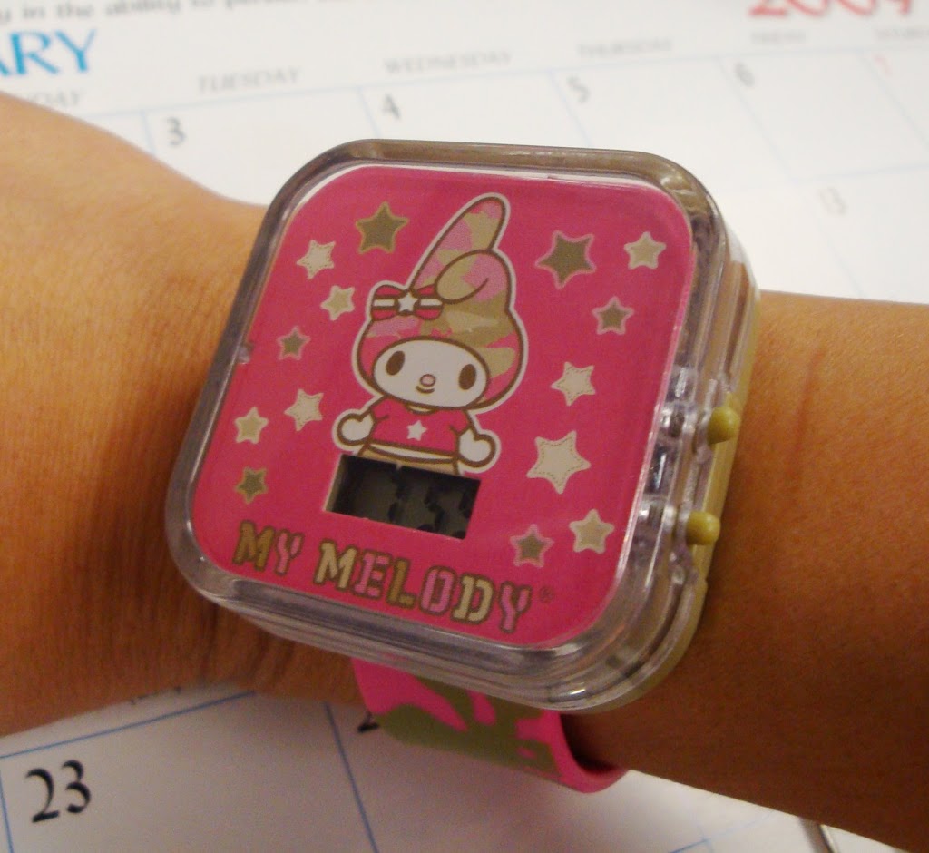 I shamelessly bought this Galaxy Watch 5 just for this Mobyfox Hello Kitty  face!!! : r/HelloKitty