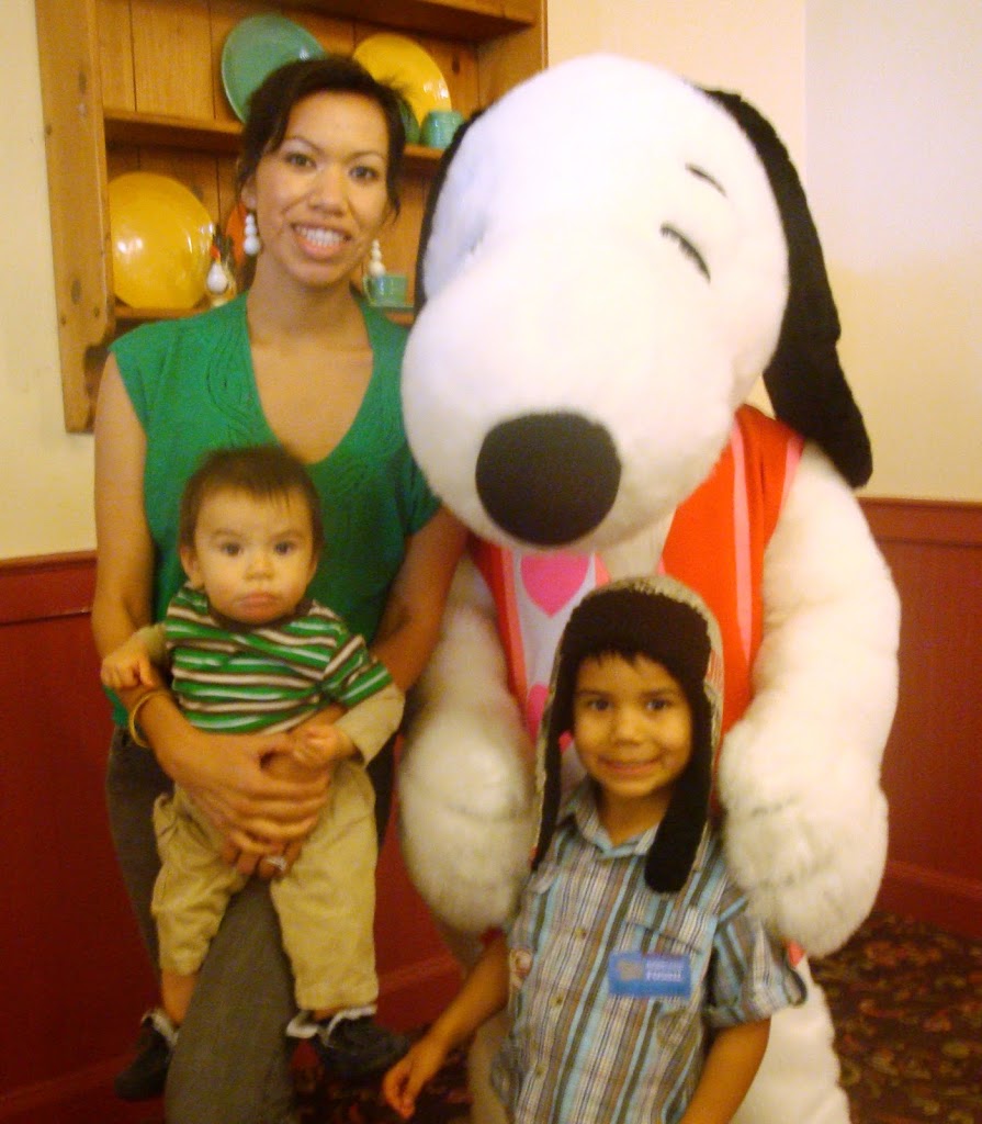 Family with Snoopy