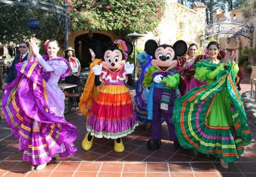 Celebrate Día de los Reyes (Three Kings Day) at Disneyland