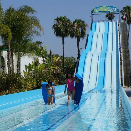 Knott's soak city packing list