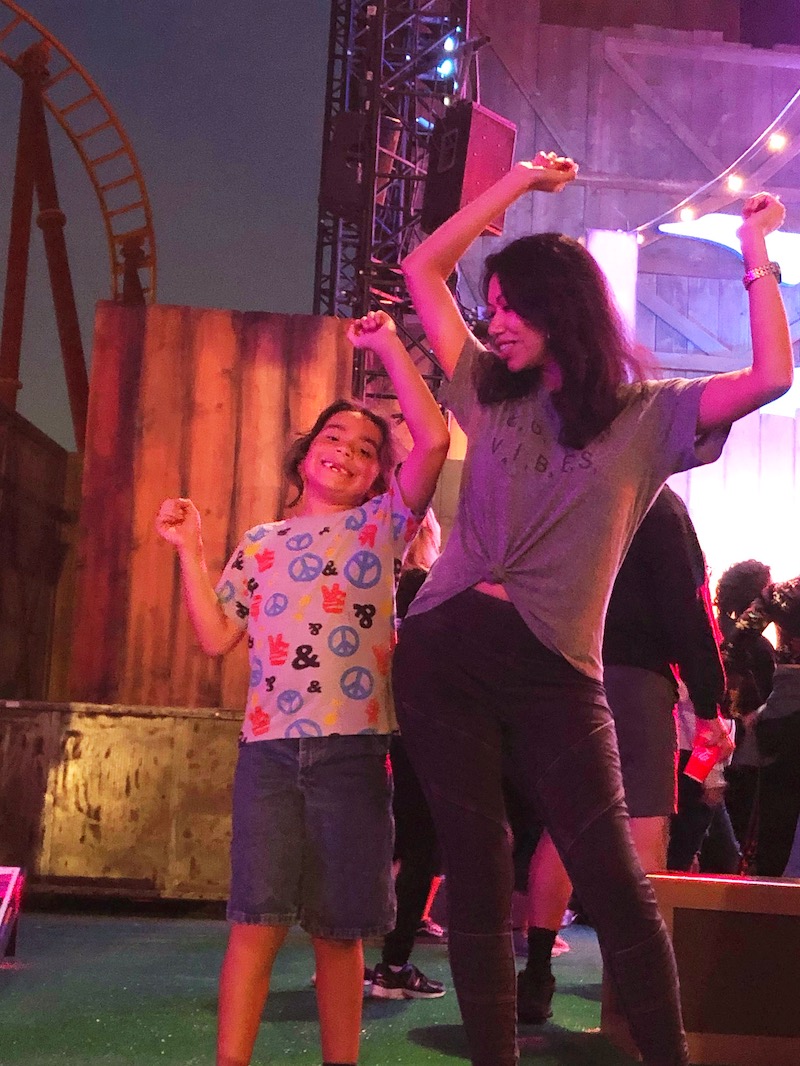 Visiting Knott's Berry Farm during the summer for Knott's Summer nights. - livingmividaloca.com - #LivingMiVidaLoca #KnottsBerryFarm