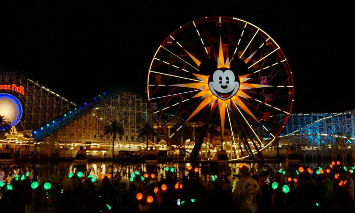 Disneyland Resort World of Color // livingmividaloca.com