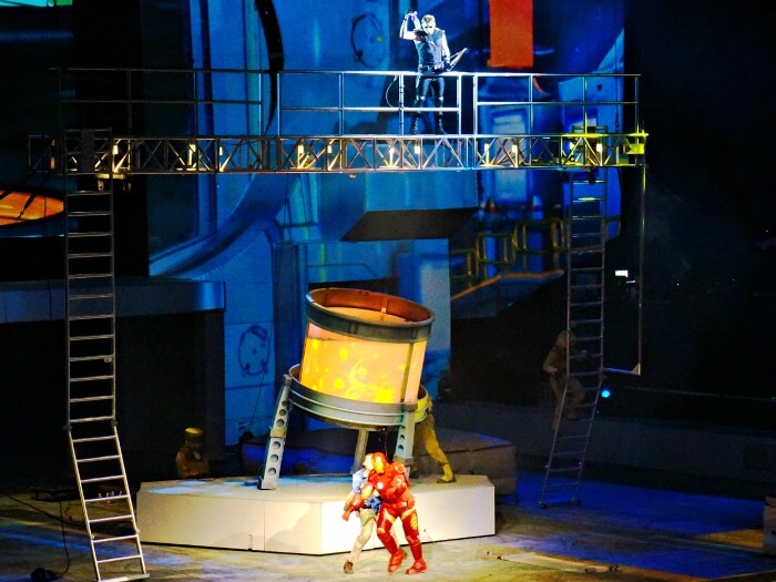 Iron Man and Green Arrow fighting at Marvel Universe LIVE!