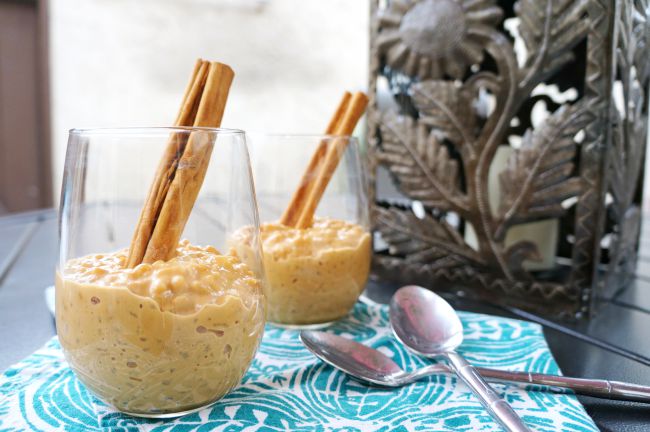 How to make Mexican Dulce de Leche Rice Pudding. Use this Rice Pudding recipe and make this recipe a day ahead. Most people are used to it served cold with a dash of cinnamon on top. LivingMiVidaLoca.com #LivingMiVidaLoca #DulceDeLeche #RicePudding #MexicanDessert #ComidaMexicana