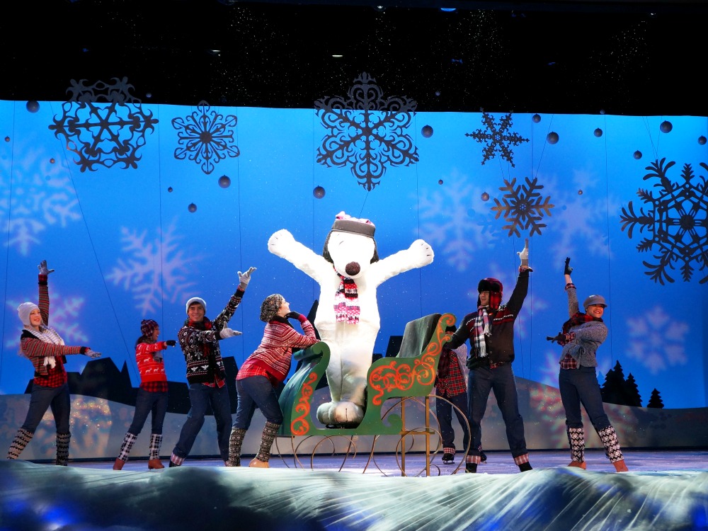 NEW Snoopy on Ice Show Snoopy’s Night Before Christmas Ice Show