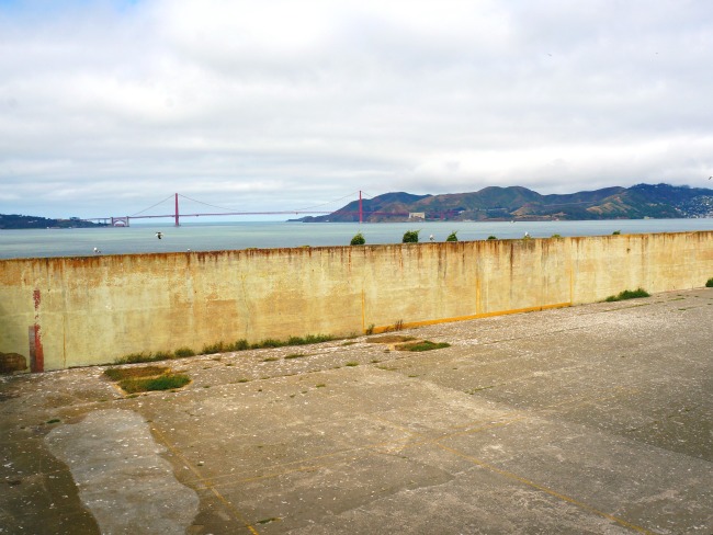 Yard at Alcatraz Island // livingmividaloca.com