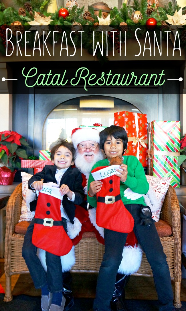 Breakfast with Santa at Catal Restaurant review | LivingMiVidaLoca.com | #livingmividaloca #breakfastwithsanta #christmastraditions #downtowndisney