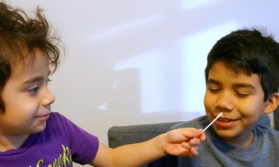 Science experiment for kids // LivingMiVidaLoca.com