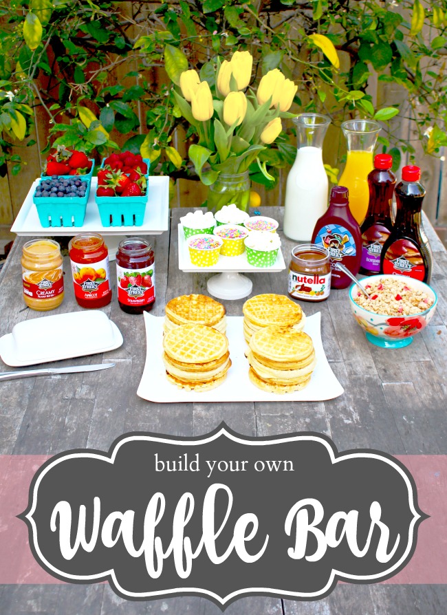 build your own waffle bar // waffle bar idea // livingmividaloca.com