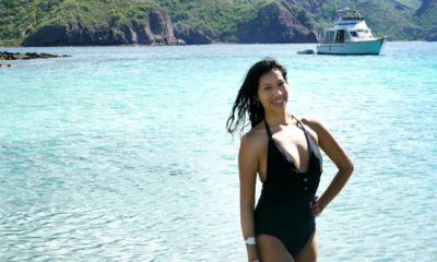 wearing a black bathing suit - LivingMiVidaLoca.com