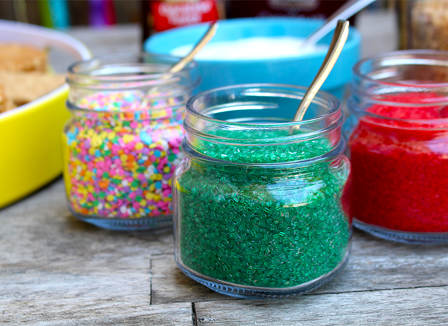 Colorful Sprinkles for ice cream sandwiches - livingmividaloca.com