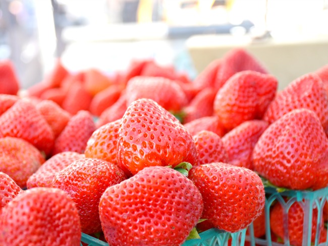 Best fruits to buy at a farmers market - livingmividaloca.com