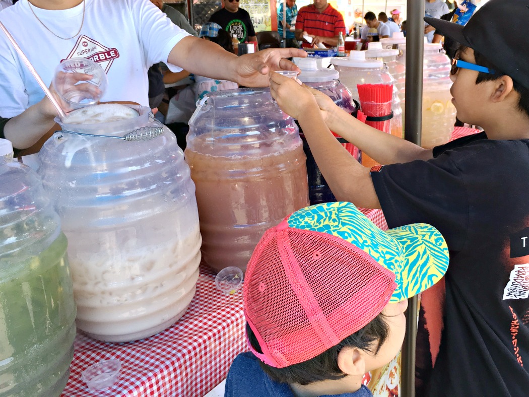 Visiting the swap meet in Costa Mesa - LivingMiVidaLoca.com