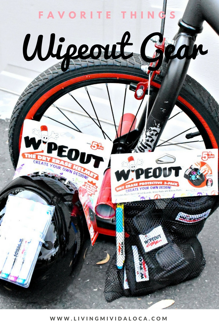 Wipeout Gear Helmet and Accessory Set are great for kids because they're customizable! - LivingMiVidaLoca.com