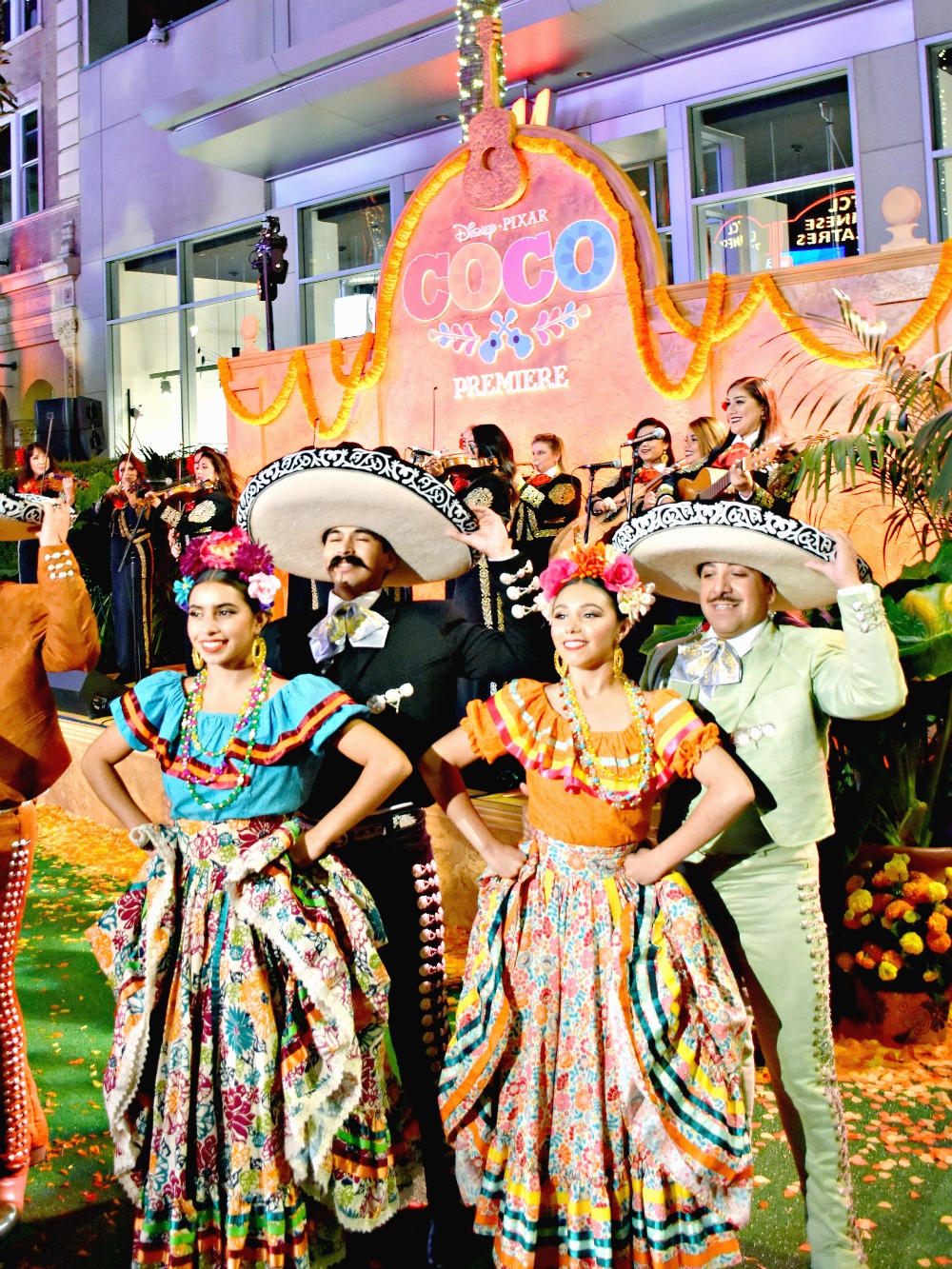 Folklorico dancers at Coco premiere - LivingMiVidaLoca.com
