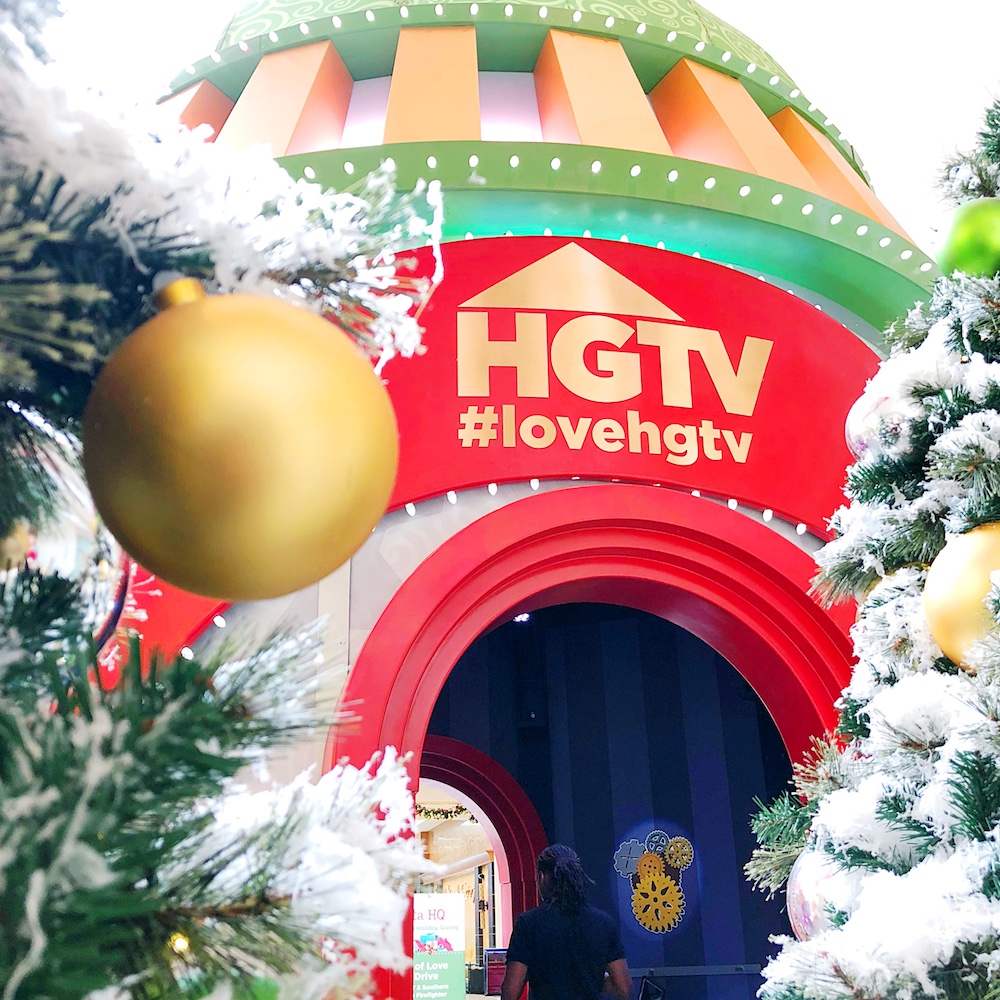 HGTV's Santa HQ Takes the Stress out of Holiday Fun and Santa Visits -  Navigating Parenthood