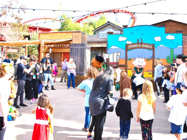 PEANUTS Celebration at Knott's Berry Farm in Buena Park. This is the complete family guide. - LivingMiVidaLoca.com