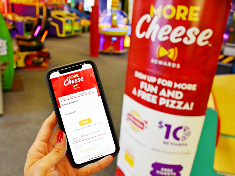 How to download Chuck E Cheese rewards program app on phone - livingmividaloca.com