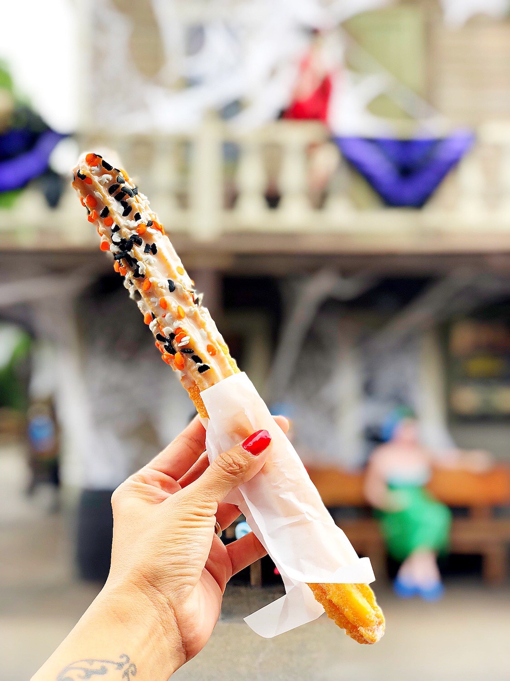 Inferno churro at Knott's Spooky Farm - livingmividaloca.com