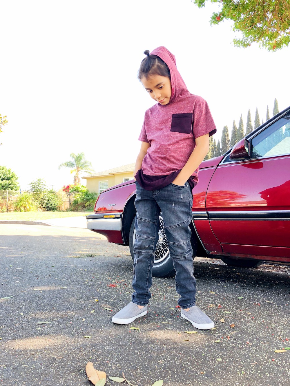 latino boy at Macy's at MainPlace Mall in Santa Ana | livingmividaloca.com | #livingmividaloca #shopmainplace #santaana #mainplacemall #macys #kidstyle #sportystyle