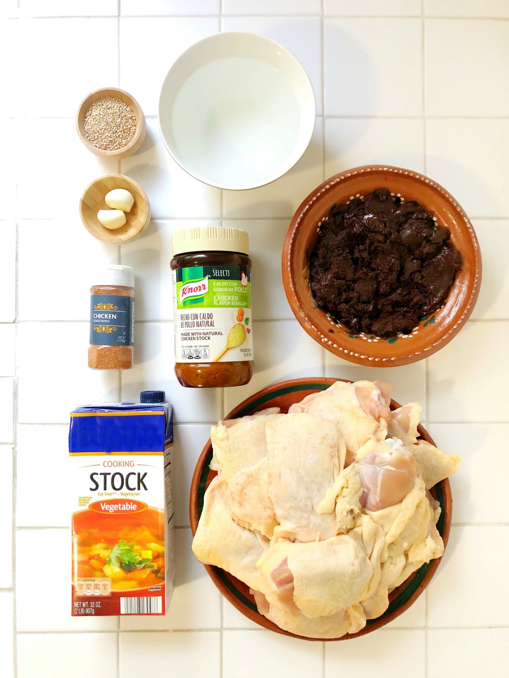 Classic red mole recipe. Make this traditional mole with chicken in under an hour! | LivingMiVidaLoca.com | #LivingMiVidaLoca #Mole #MoleinChicken #ChickeninMole #ChickenMole #TraditionalMexicanRecipes #MexicanFood #MexicanMole