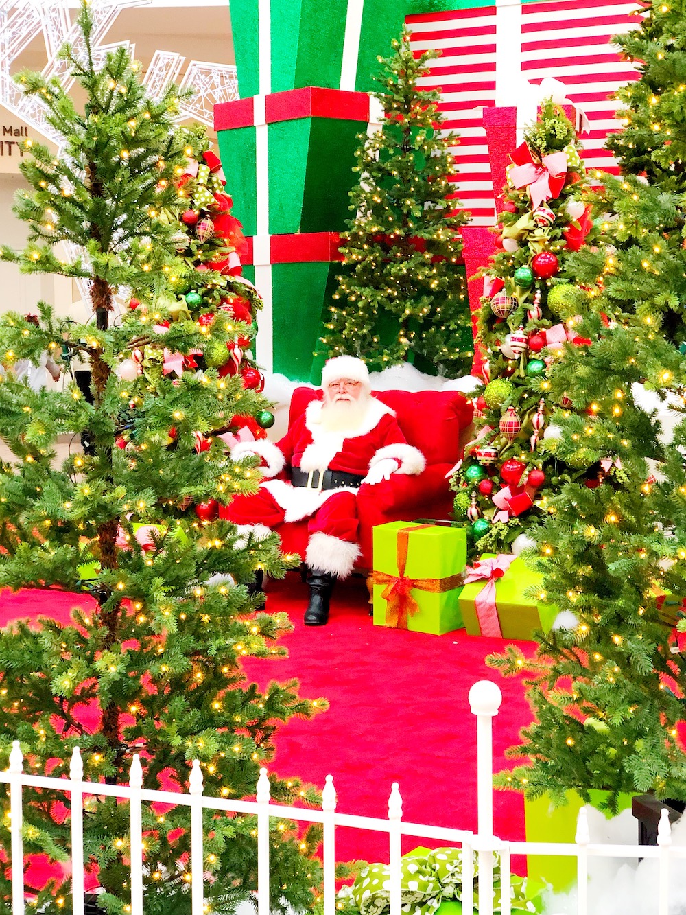 Photos with Santa in Orange County (2023) - Orange County guide