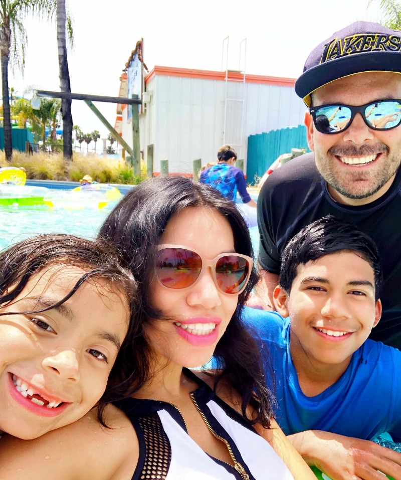 Pattie Cordova and Family at Knott's Soak City sharing tickets prices at the gate in Buena Park, CA - livingmividaloca.com - #LivingMiVidaLoca #KnottsSoakCity #KnottsBerryFarm #BuenaPark