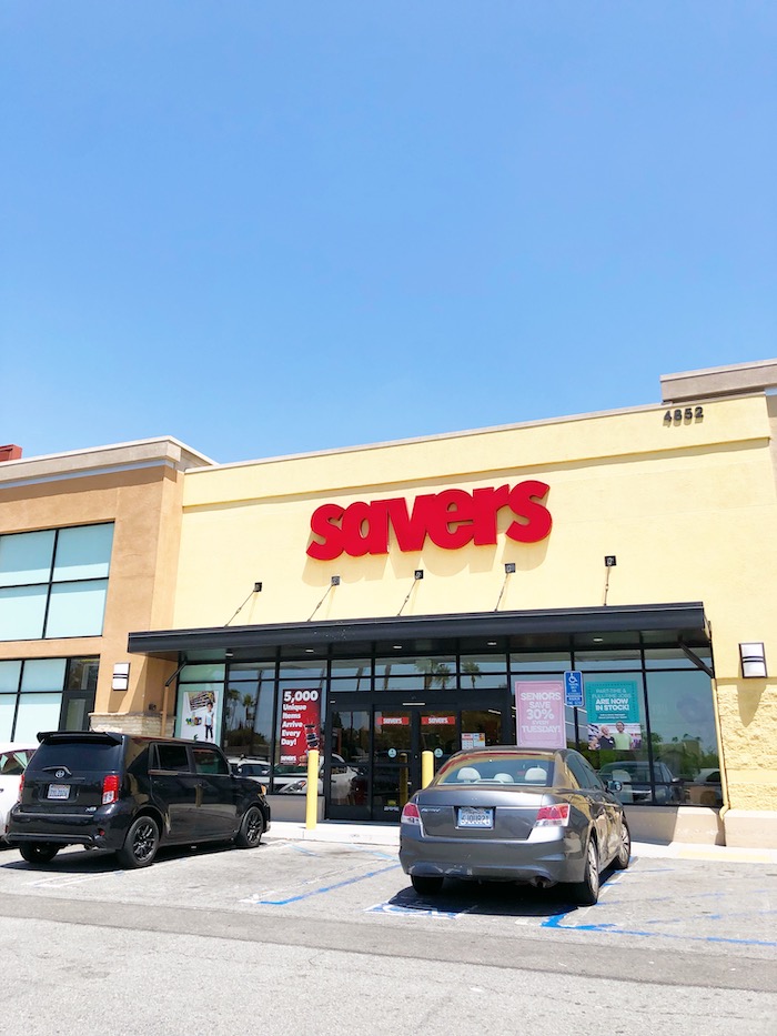 Best tips for shopping at Savers Thrift Store - livingmividaloca.com - #LivingMiVidaLoca #Savers #Thrifting