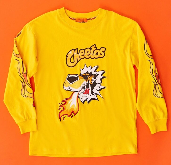 Forever 21 x Cheetos limited edition collection includes Cheetos Crunchy and Cheetos Flamin’ Hot printed swimsuits, sweatshirts, t-shirts, dresses and much more. - livingmividaloca.com - #LivingMiVidaLoca #Forever21 #Cheetos