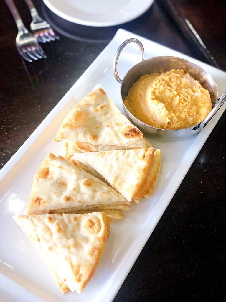 Dining at Citrus City Grill in Old Towne Orange is a great spot for american cuisine with a touch of mediterranean flavor. - livingmividaloca.com - #LivingMiVidaLoca #OldTowneOrange