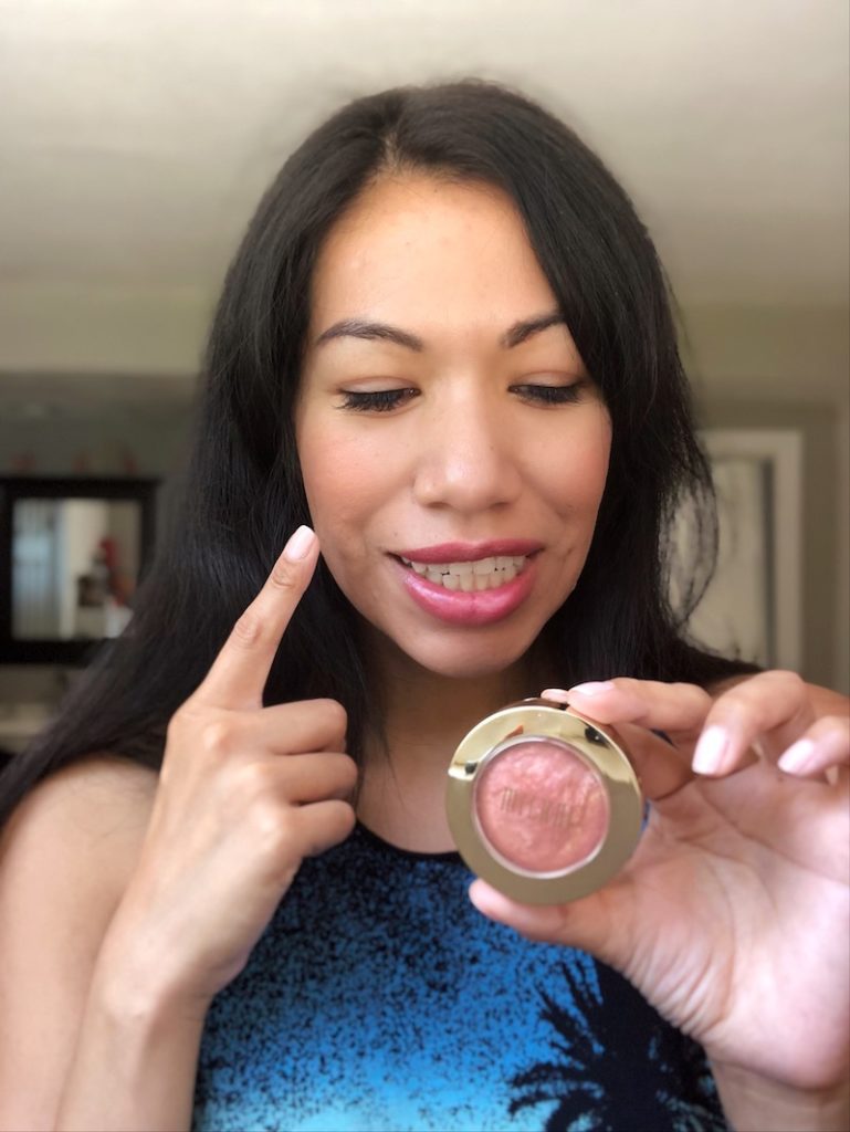 Trying out the new Milani Baked Blush - livingmividaloca.com | #MilaniAtWalgreens #MilaniCosmetics