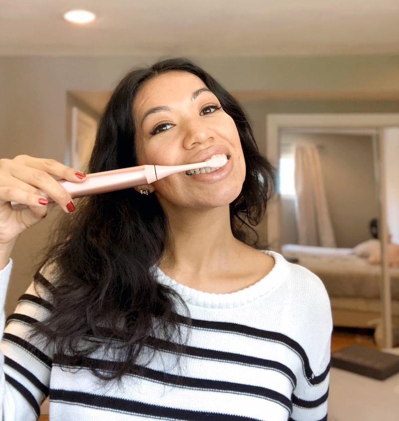 BURST Sonic Toothbrush in rose gold product review - livingmividaloca.com