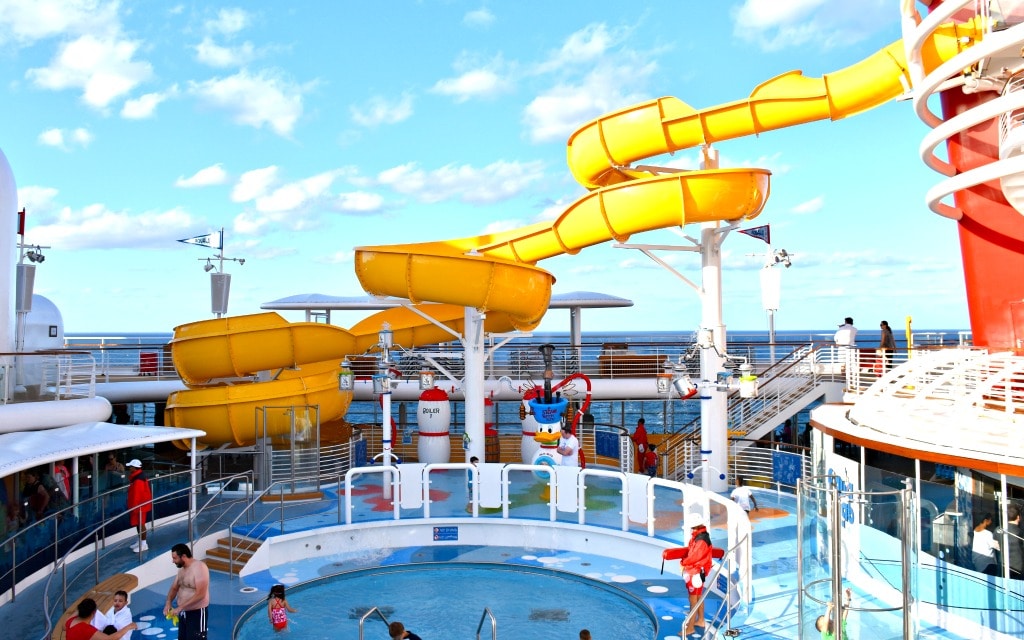 What to do on a three day Disney Cruise to Castaway Cay - livingmividaloca.com