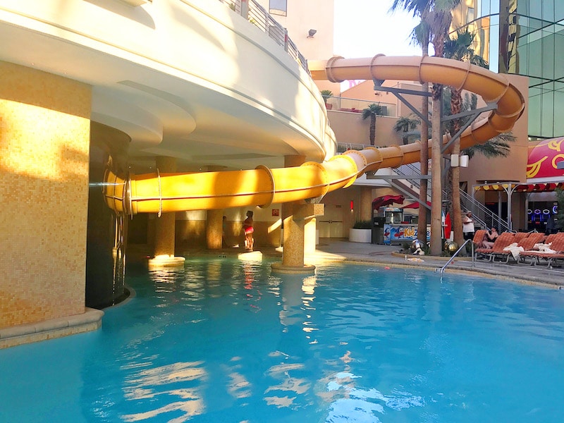 Shark Tank Water Slide - The World's Coolest Water Slide!! Golden Nugget, Las  Vegas. 