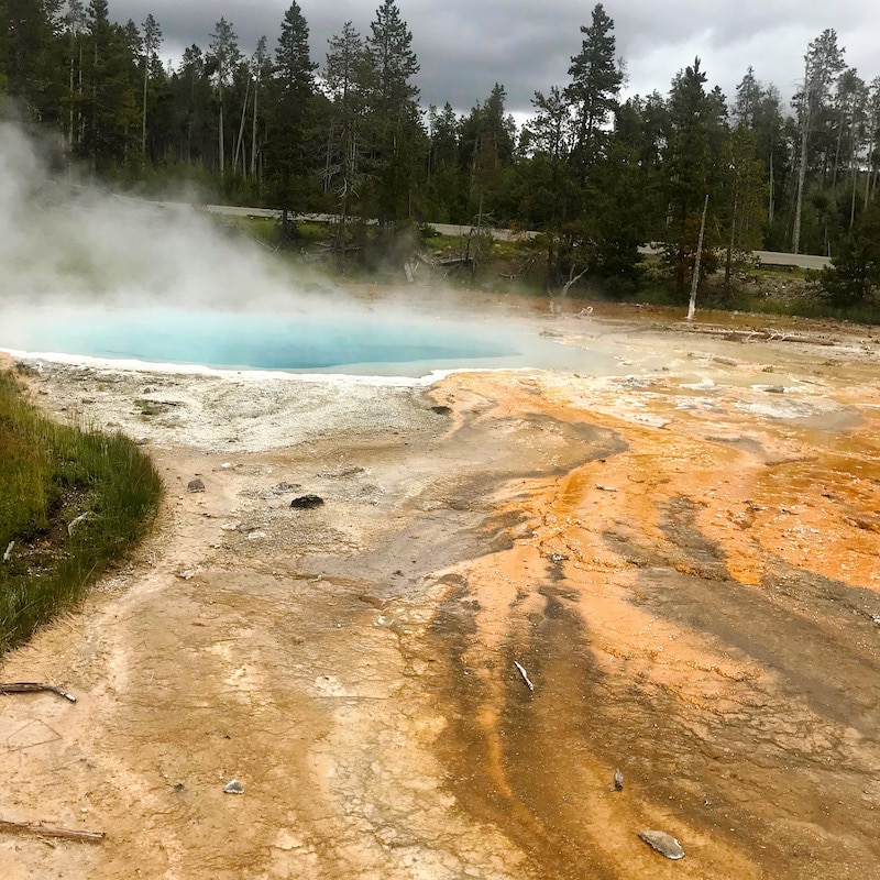 Road trip to Yellowstone with kids and car camping along the way - livingmividaloca.com