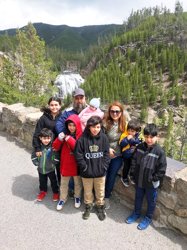 Road trip to Yellowstone with kids and car camping along the way - livingmividaloca.com