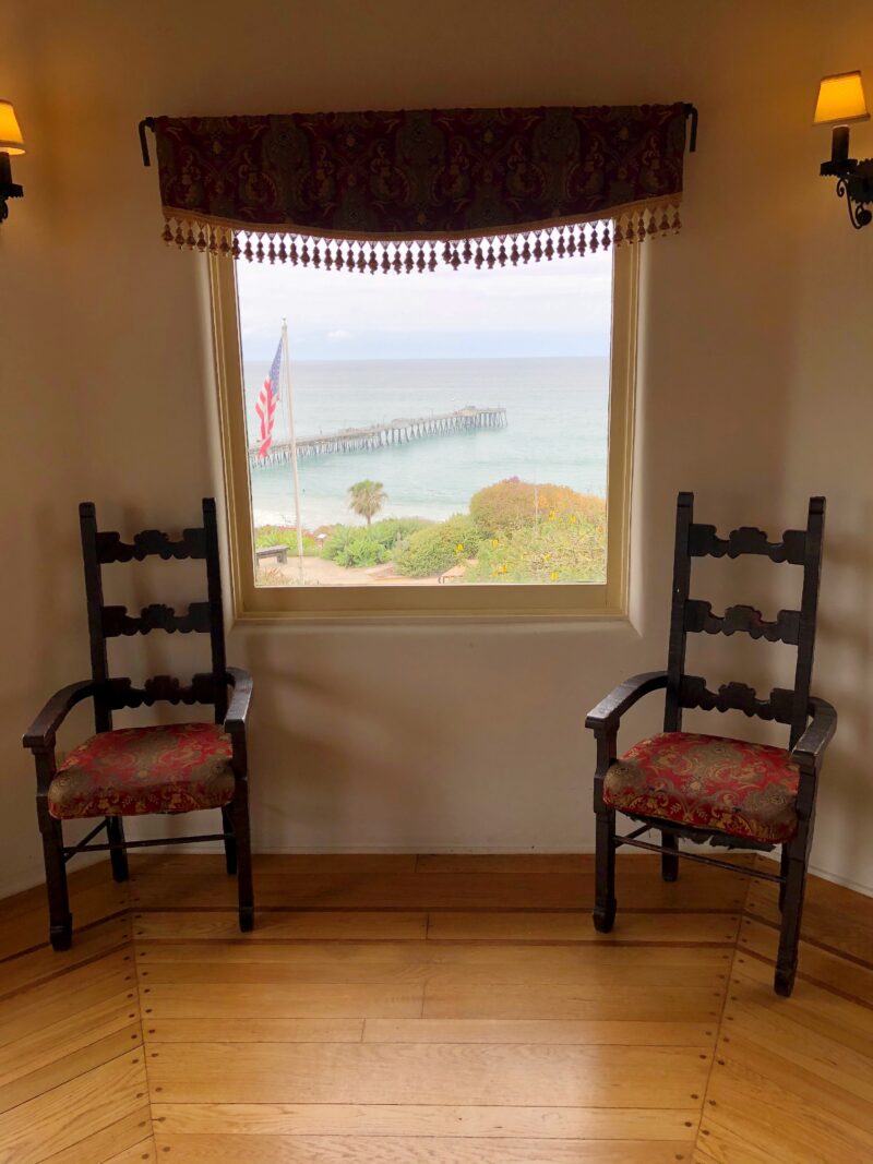 Chair Room with SC Pier