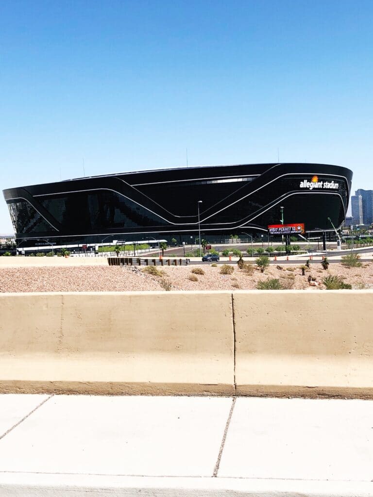 Raiders stadium in Las Vegas continues to be on time, on budget — VIDEO, Allegiant Stadium