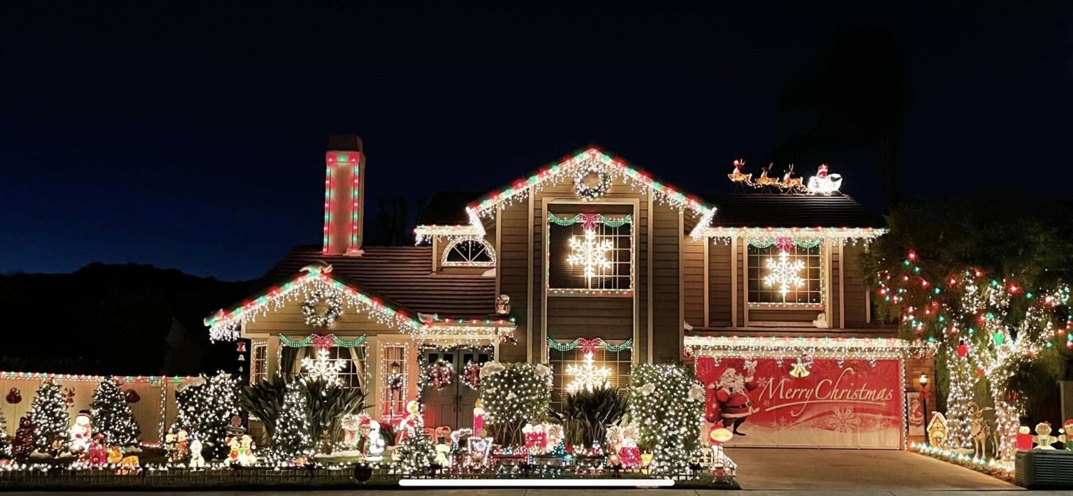 100+ Christmas Lights in Orange County (2023)