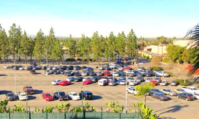 Knott's Hotel parking lot in Buena Park - livingmividaloca.com