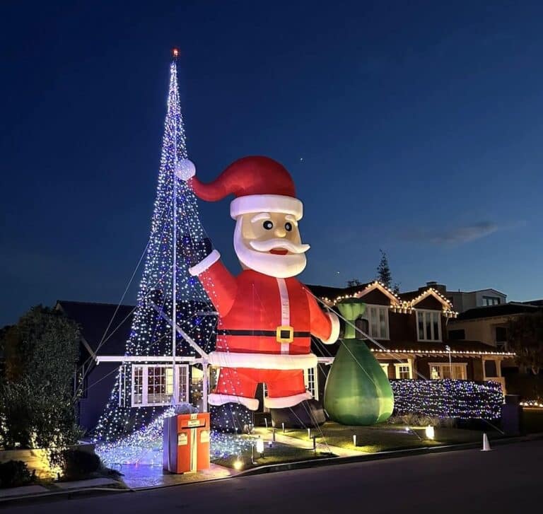 100+ Christmas Lights in Orange County (2023)
